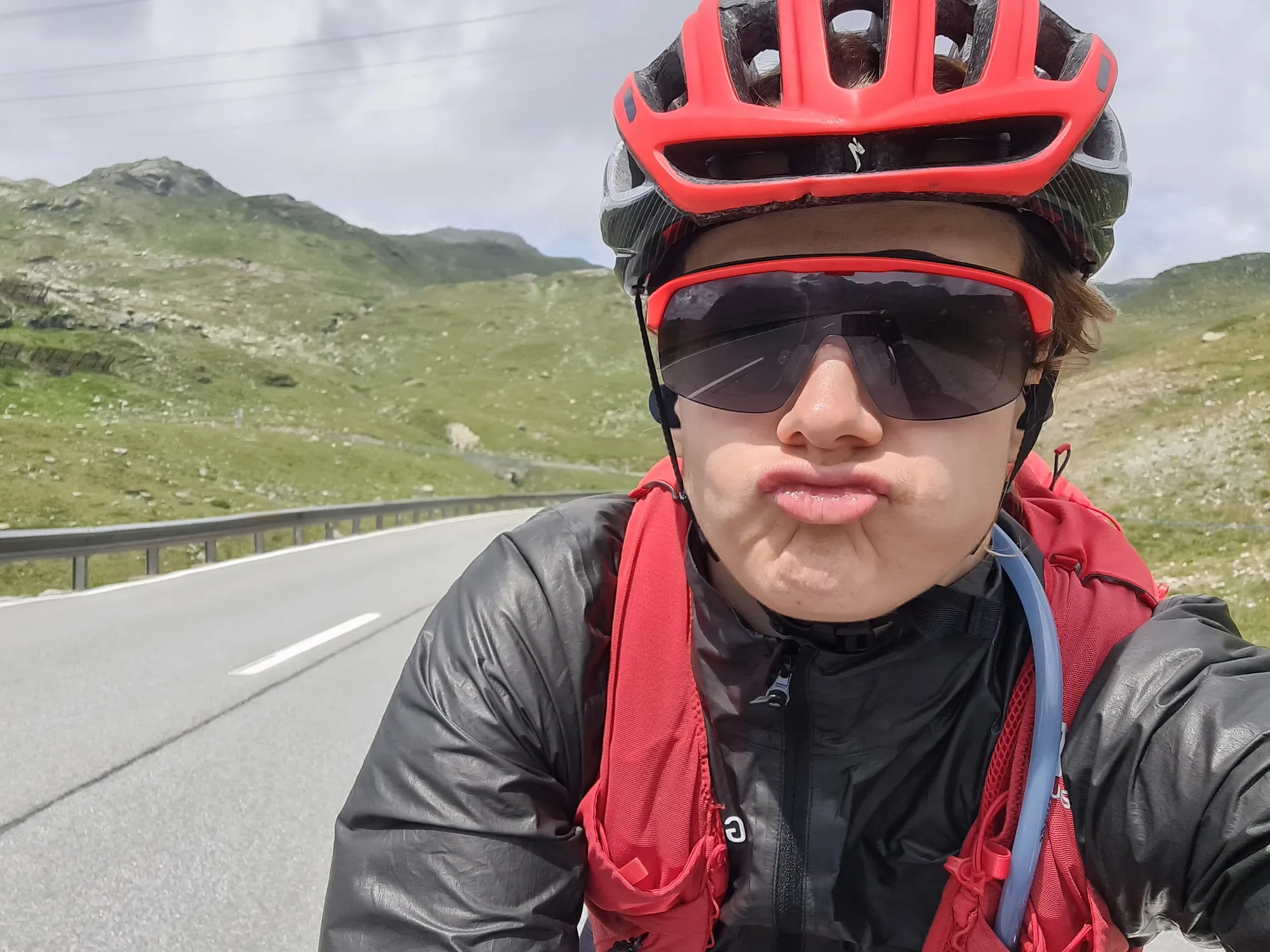 Selfie mit Schmollmund nach dem Gegenwind